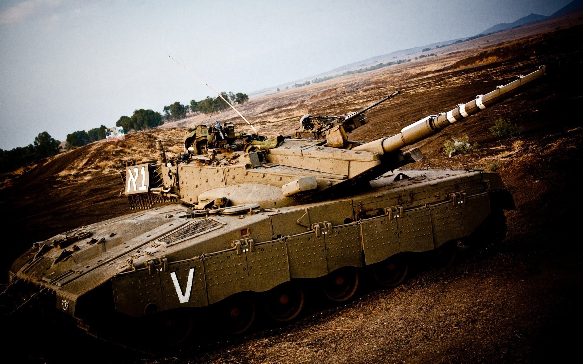 校园足球活动蓬勃发展激发兴趣,校园足球开展的优势和存在问题