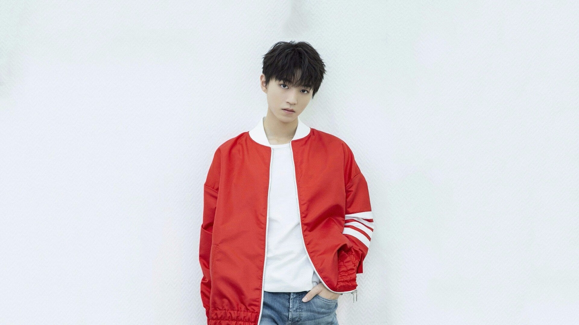 MILANSPORT入口-简：凭借灵活的跑位和出色的带球能力，成为全黑队进攻核心