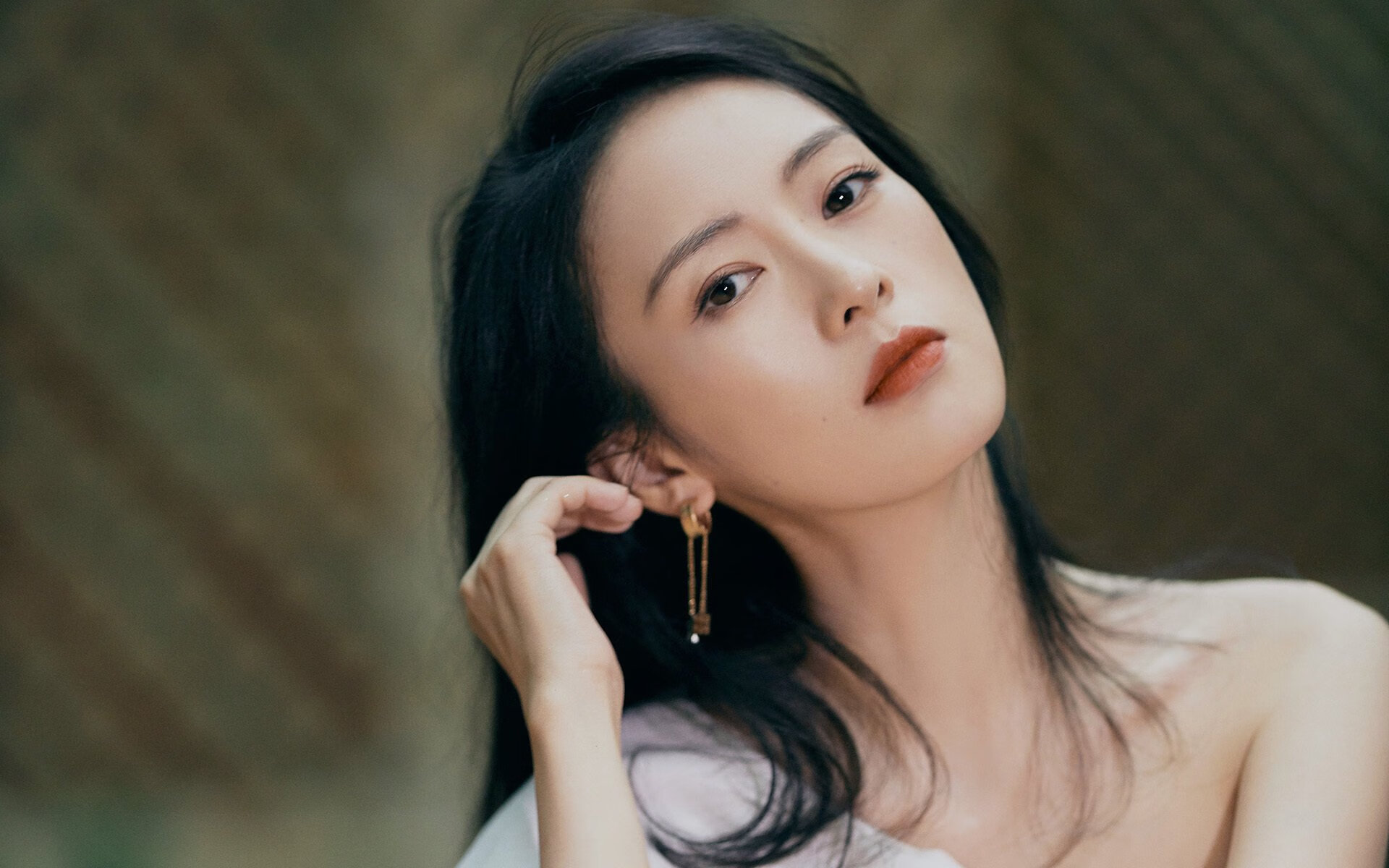 米兰体育官网-阿莱克西赛后感谢团队支持与鼓励，阿莱克西亚有多强